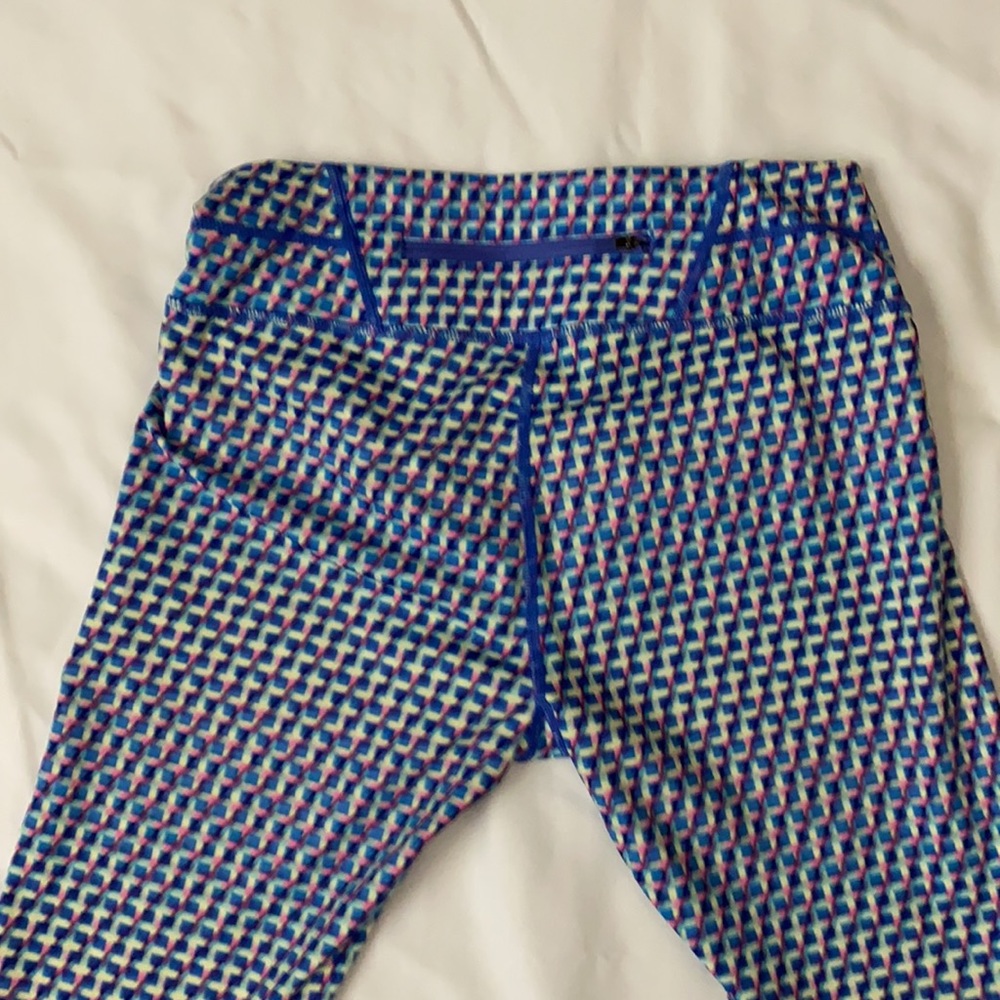 Athleta Patterned Workout Capri - image 6